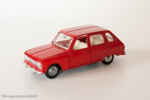 Dinky Toys 1416 - Renault 6 berline