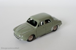 Dinky Toys 24E - Renault Dauphine