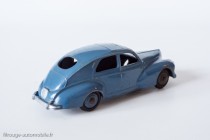 Dinky Toys 24R - Peugeot 203 berline - petite lunette arrière