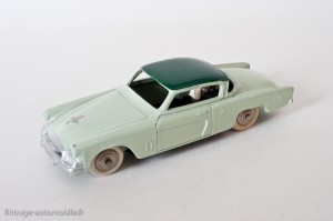 Dinky Toys 24Y - Studebaker Commander coupé