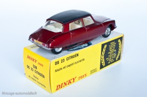 Dinky Toys 530 - Citroën DS23 - fabriqués en Espagne