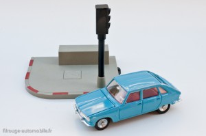 Dinky Toys 594 - Feux lumineux