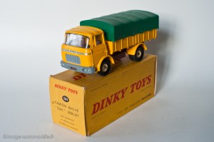 Dinky Toys 584 - Berliet GAK bâché