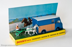 Dinky Toys 571 - Saviem transport de chevaux