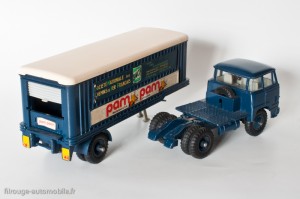 Dinky Toys 803 - Unic Esterel semi-remorque SNCF