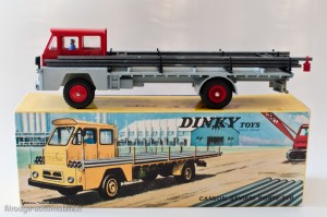 Dinky Toys 885 - Saviem porte-fer