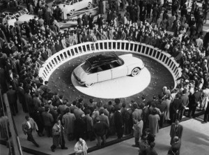 Citroën DS au salon de Paris 1955 - crédit AFP