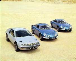 Renault Alpine A310  et Alpine Berlinette - photo de 1971 Renault Alpine A310  et Alpine Berlinette - photo de 1971