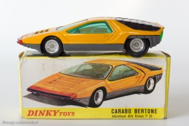Dinky Toys réf. 1426 - Alfa Romeo Carabo Bertone 