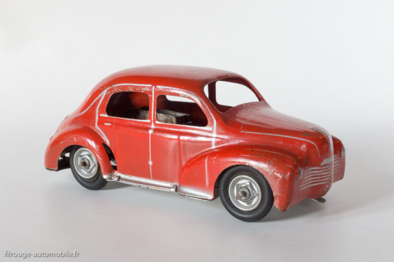 CIJ 5/48 JOUET ANCIEN RENAULT 4CV CHOCOLAT KEMMEL ROUGE AVEC SA RARE BOITE | eBay