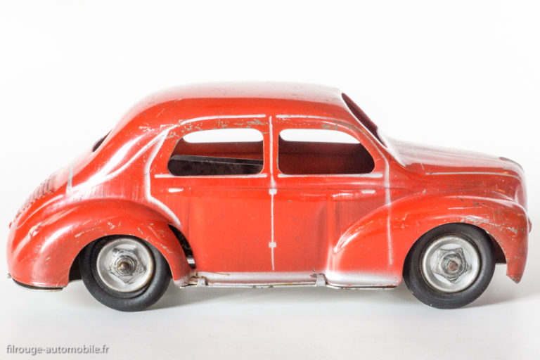 MIGNON Cute RARE ++ JOUET ANCIEN Old toy - VAM - RENAULT 4 4L