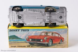 Dinky Toys Réf. 515 - Ferrari 250 GT 2+2