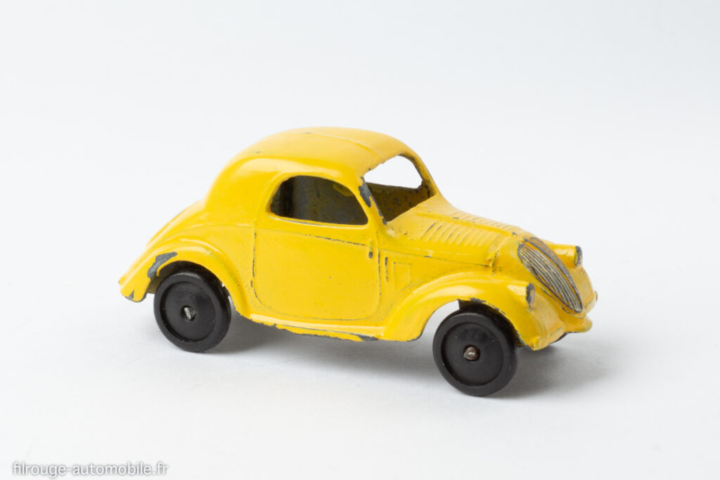 Dinky Toys Réf. 35 a - Simca 5