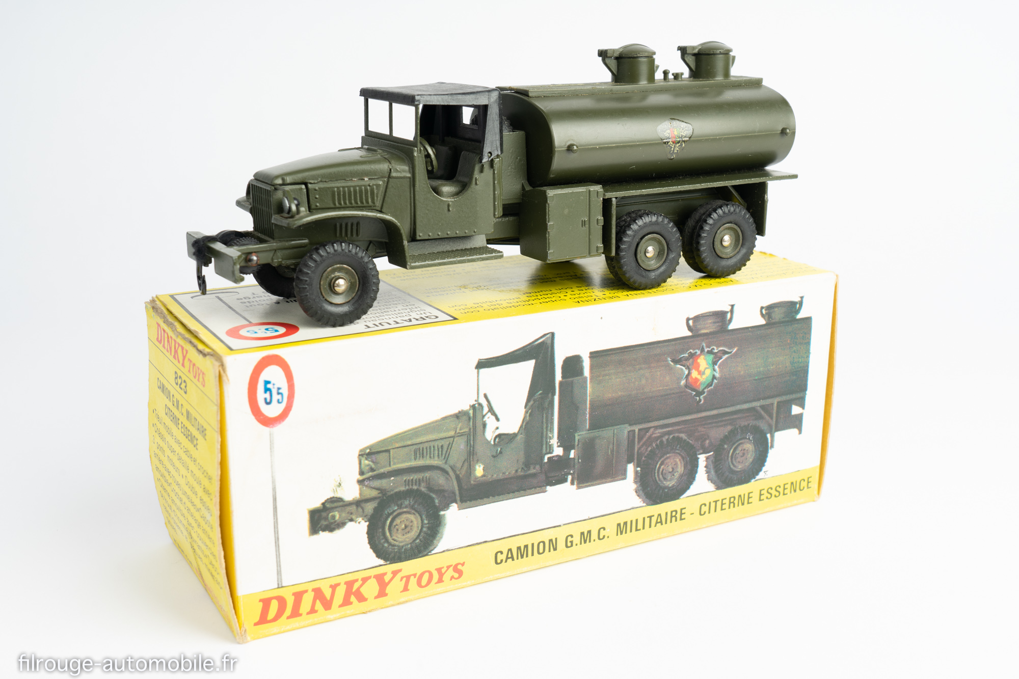DINKY TOYS militaire Camion GMC citerne super dinky ref 823 avec chauffeur