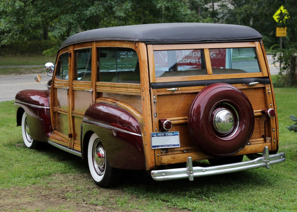 Ford 1947 woodie (photo Wikipédia)