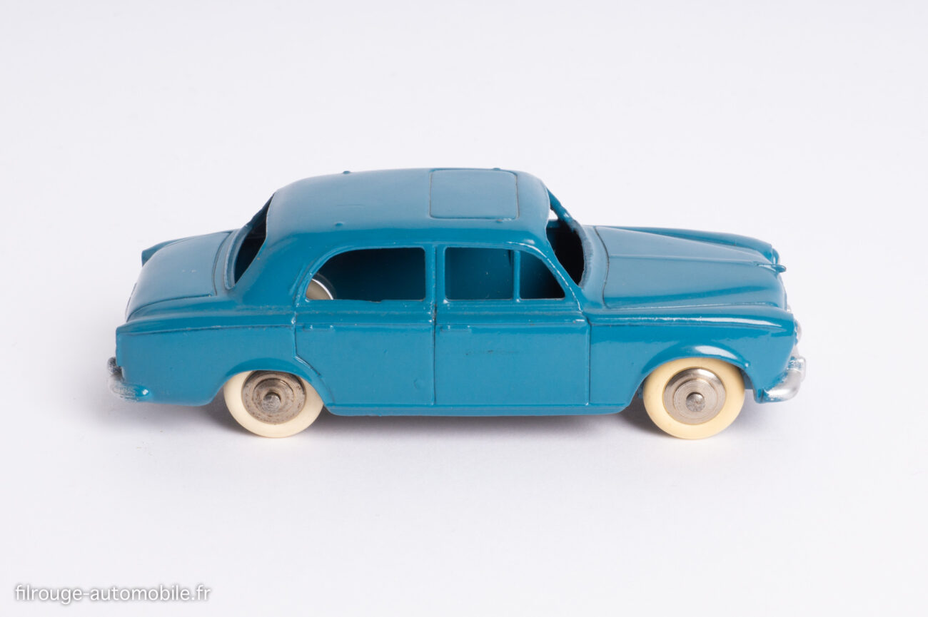 Dinky - Dinky Toys / Atlas - PEUGEOT 403 FAMILIALE Break rouge réf. 24F Neuf NBO 1/43