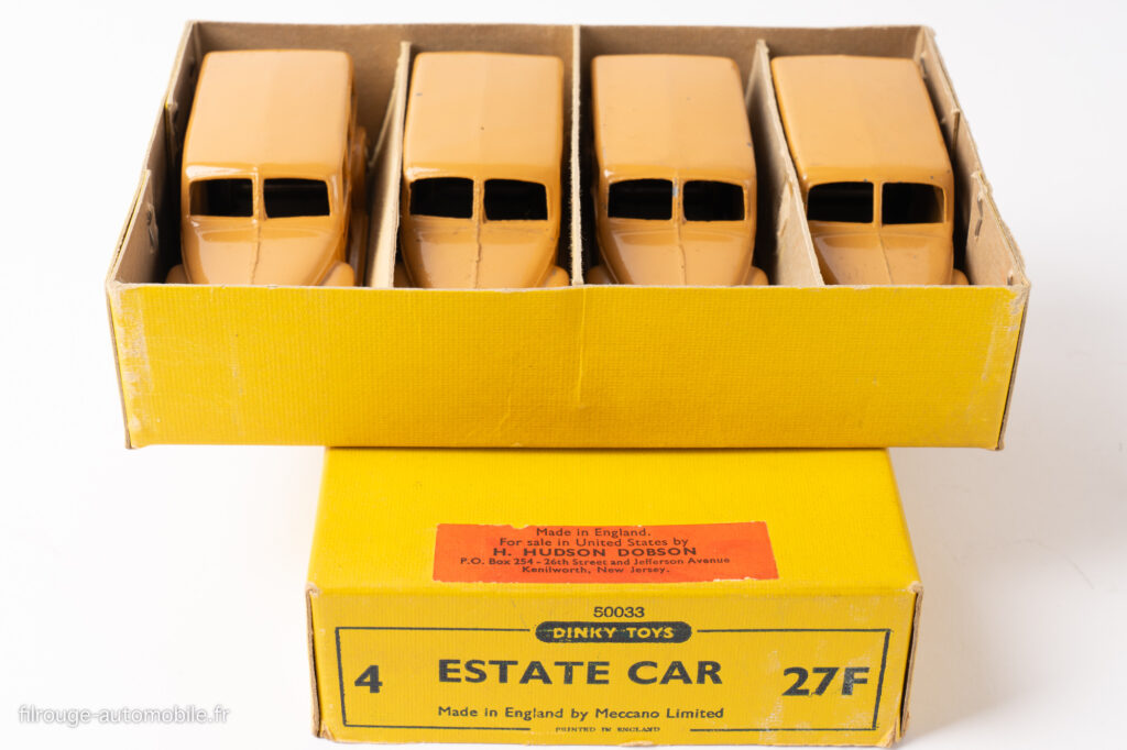 Dinky Toys GB réf. 27F -  Plymouth Estate Car dans sa boite distributeur